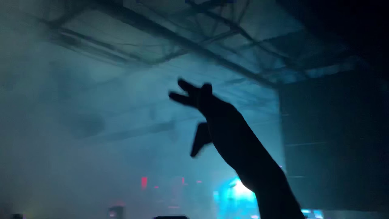 Chase Atlantic - Okay (Live in Charlotte)