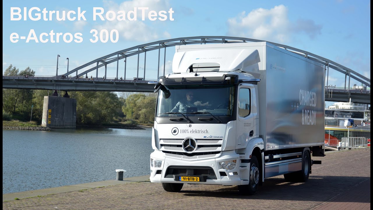 Driving the Mercedes-Benz e-Actros 300