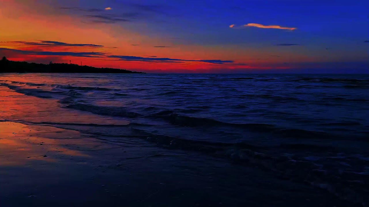 Night Ocean Sleep Background | Gentle Ocean Waves Sound