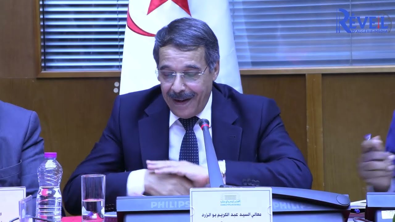 وزير المالية  يعرض تفاصيل  مشروع قانون المالية لسنة 2026 أمام لجنة المالية والميزانية للبرلمان