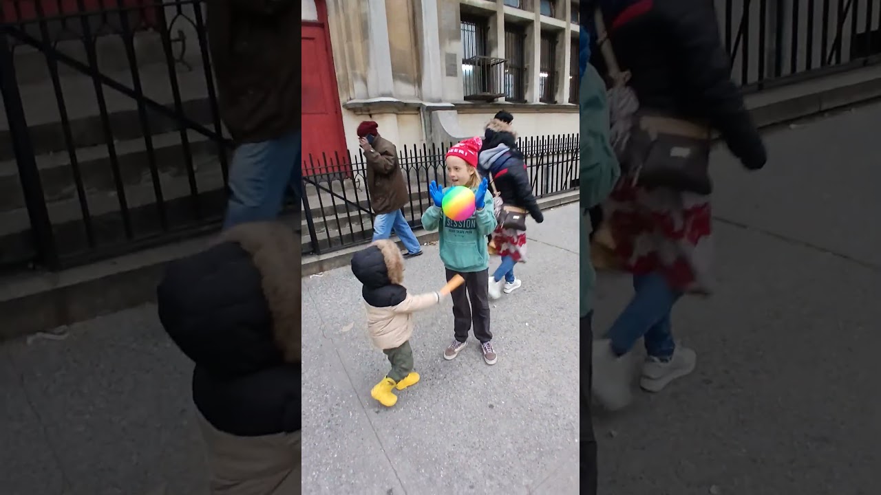 Keepy-up kid's football challenge in New York City, December 2025