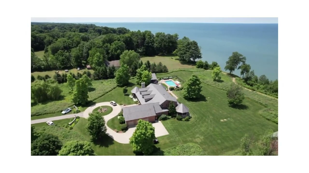 9110 E Lake Road, North East, PA
