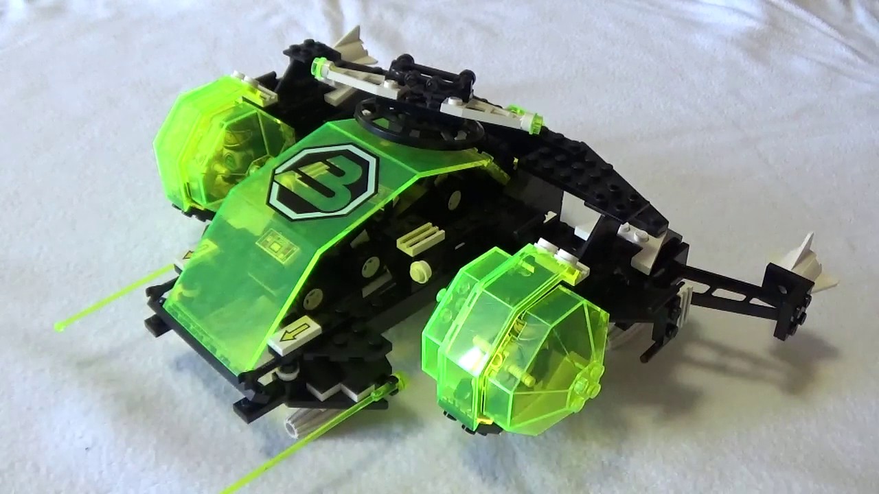 Lego Blacktron 6981 Aerial Intruder - Review!