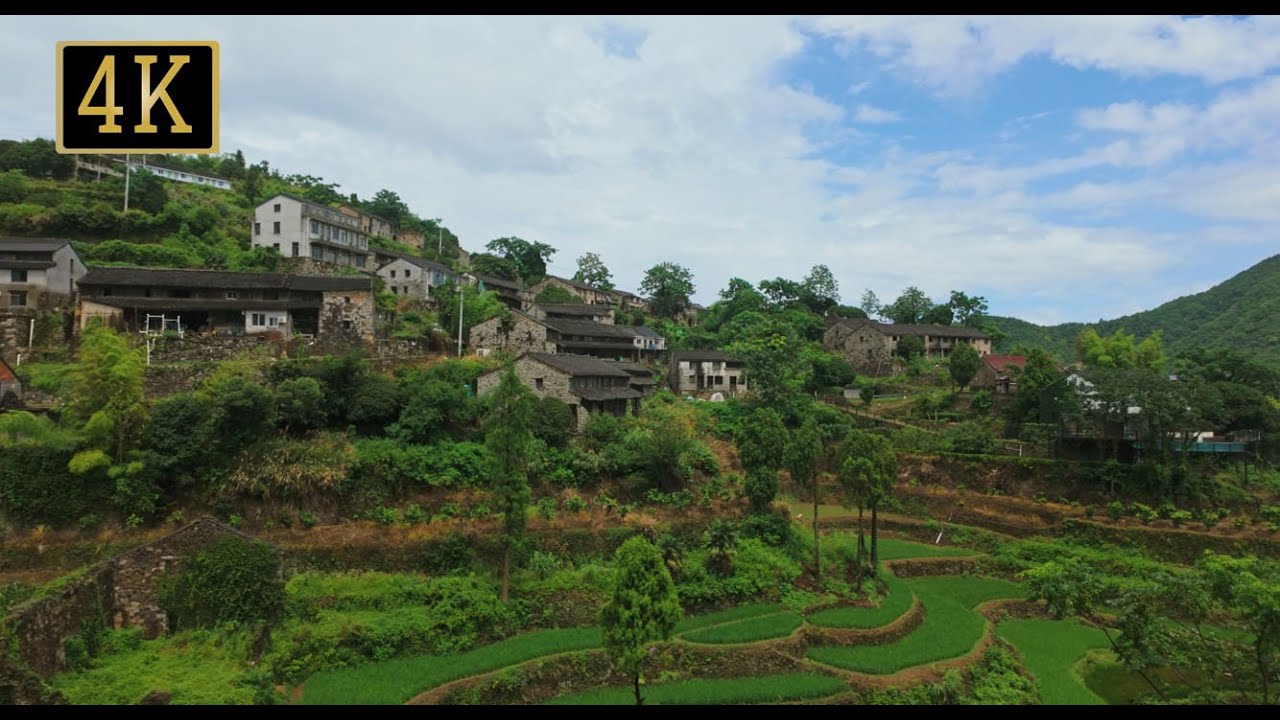 Traditional Chinese Village Walk: Ancient Mountain Top Village, Terraced Fields Like a Scroll・4K