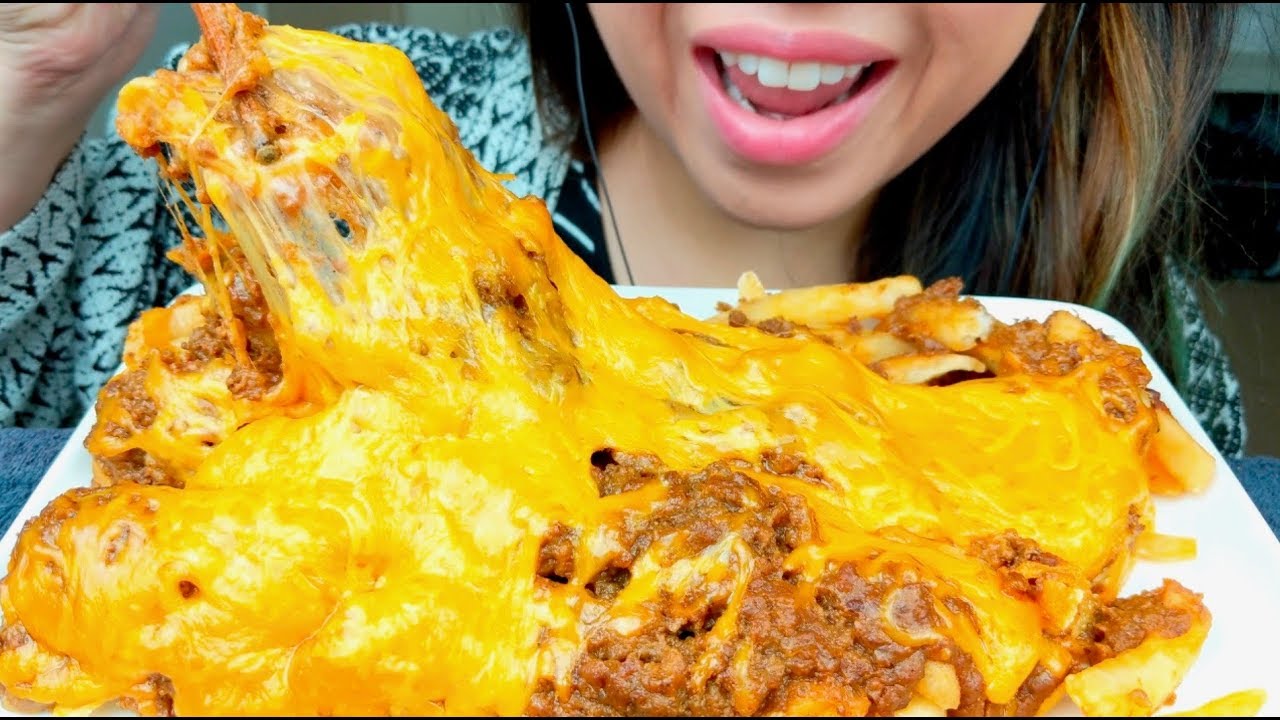 ASMR CHEESIEST Chili Cheese FRIES 🍟 *No Talking* 먹방 suellASMR