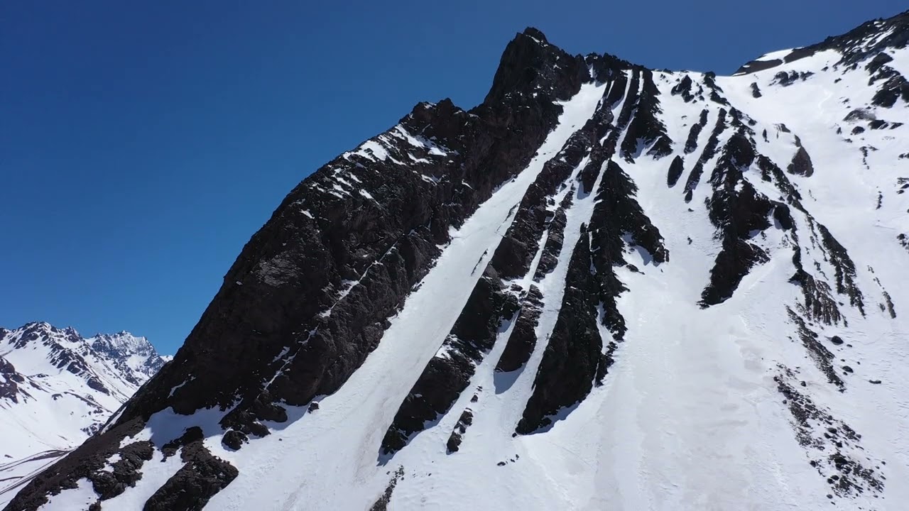 RUFF LION TEAM ski en Las Cuevas Mirador del Tolosa, Canl de la Andina, Freeski Cuyo