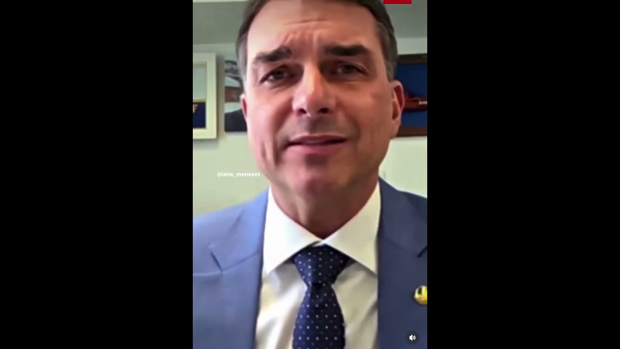 FLAVIO BOLSONARO PEITA MORAES E DIZ QUE NINGUEM VAI INTIMIDA-LO!