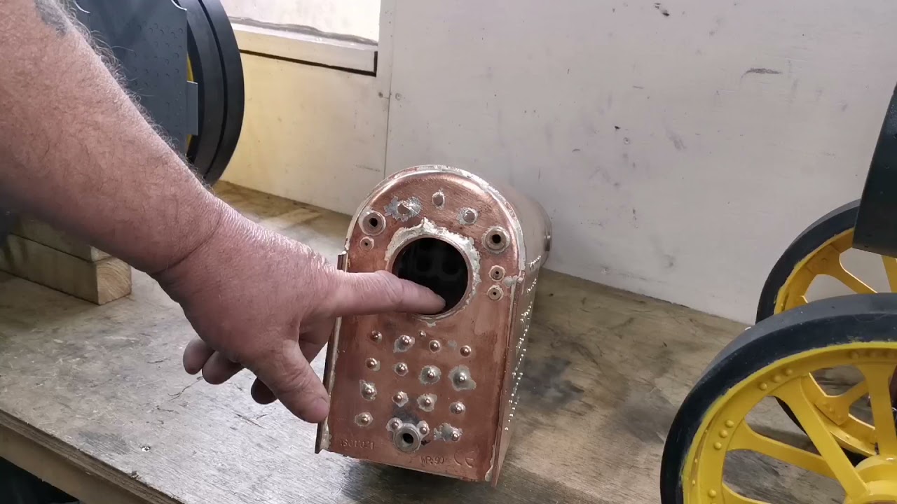 2" Fowler Showman's Traction Engine introducing the boiler