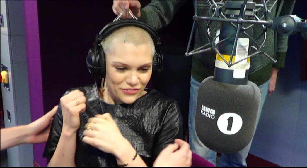 Jessie J plays DISTRACTION with Scott Mills