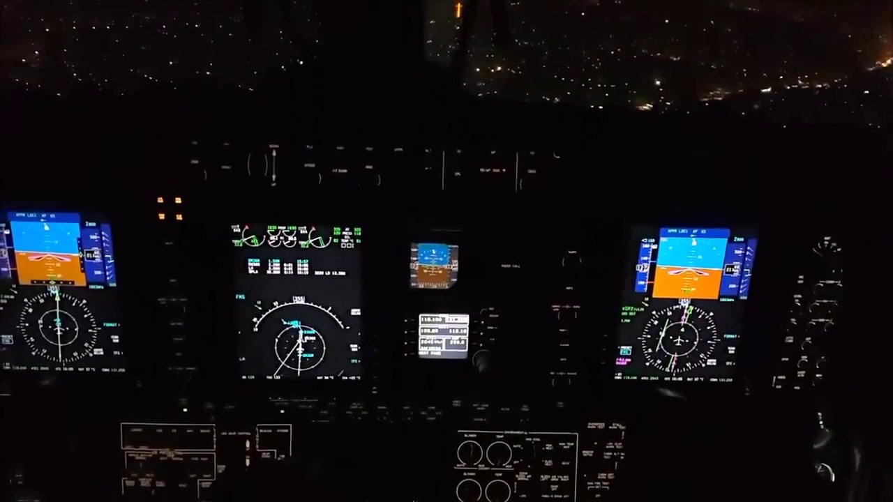 Landing At Lahore Airport In Night Best Video From Cockpit