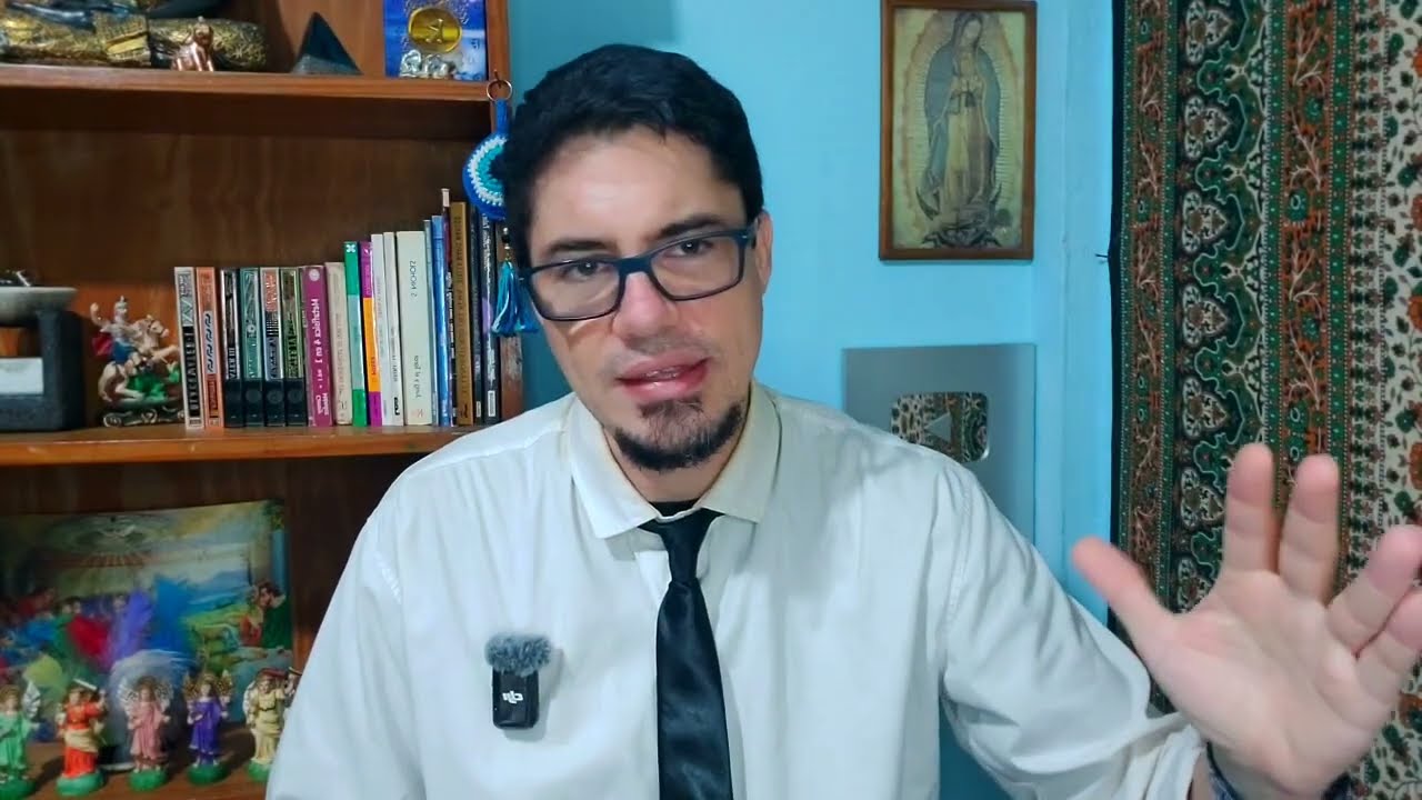 CAPRICORNIO ALGUIEN VIENE A HACER COSAS TERRIBLES!!! TE VAS A CALENTAR MUY FUERTE!!!