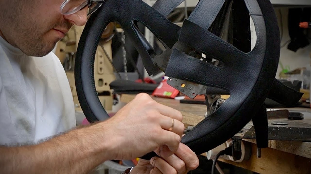making HANMADE custom steering wheel for old car in genuine leather and suede