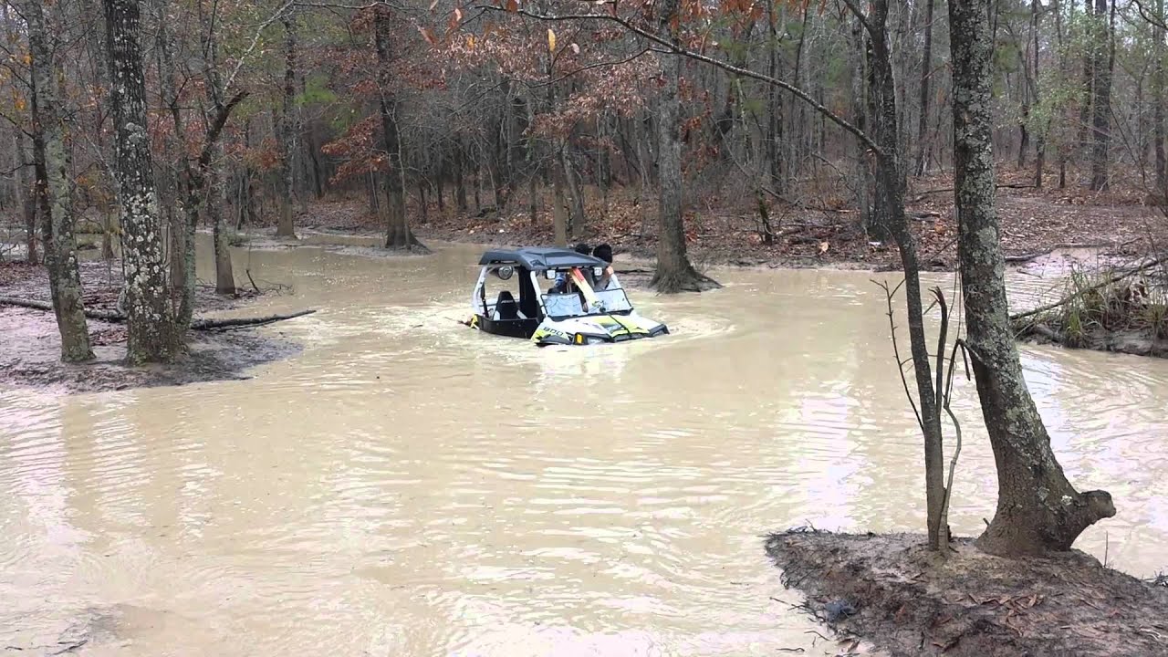 14 rzr 800 s mudding