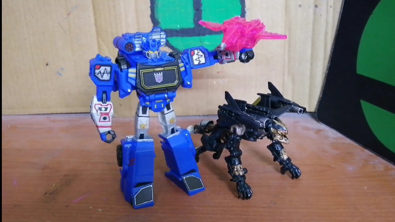 Transformers Cyberverse Soundwave Laserbeak Blast - Review y Custom en español.