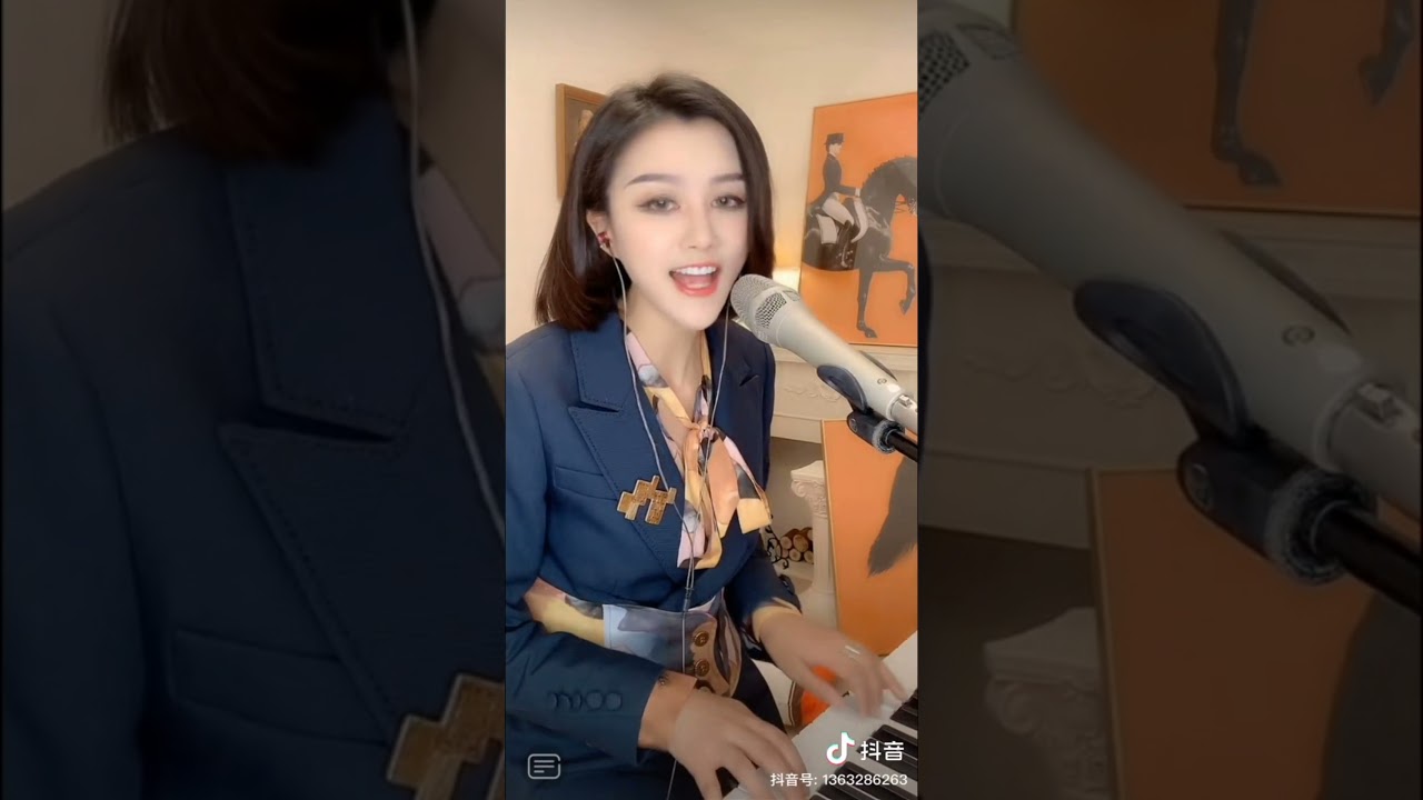 《最遠的你是我最近的愛》美女藍萬 鋼琴彈唱