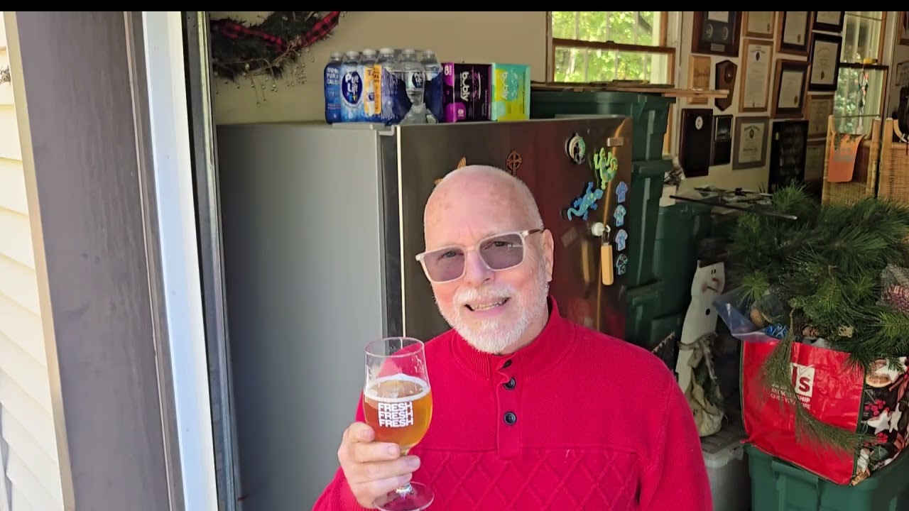 En Casa Mexican Lager taste test at minimum and recommended tapping dates