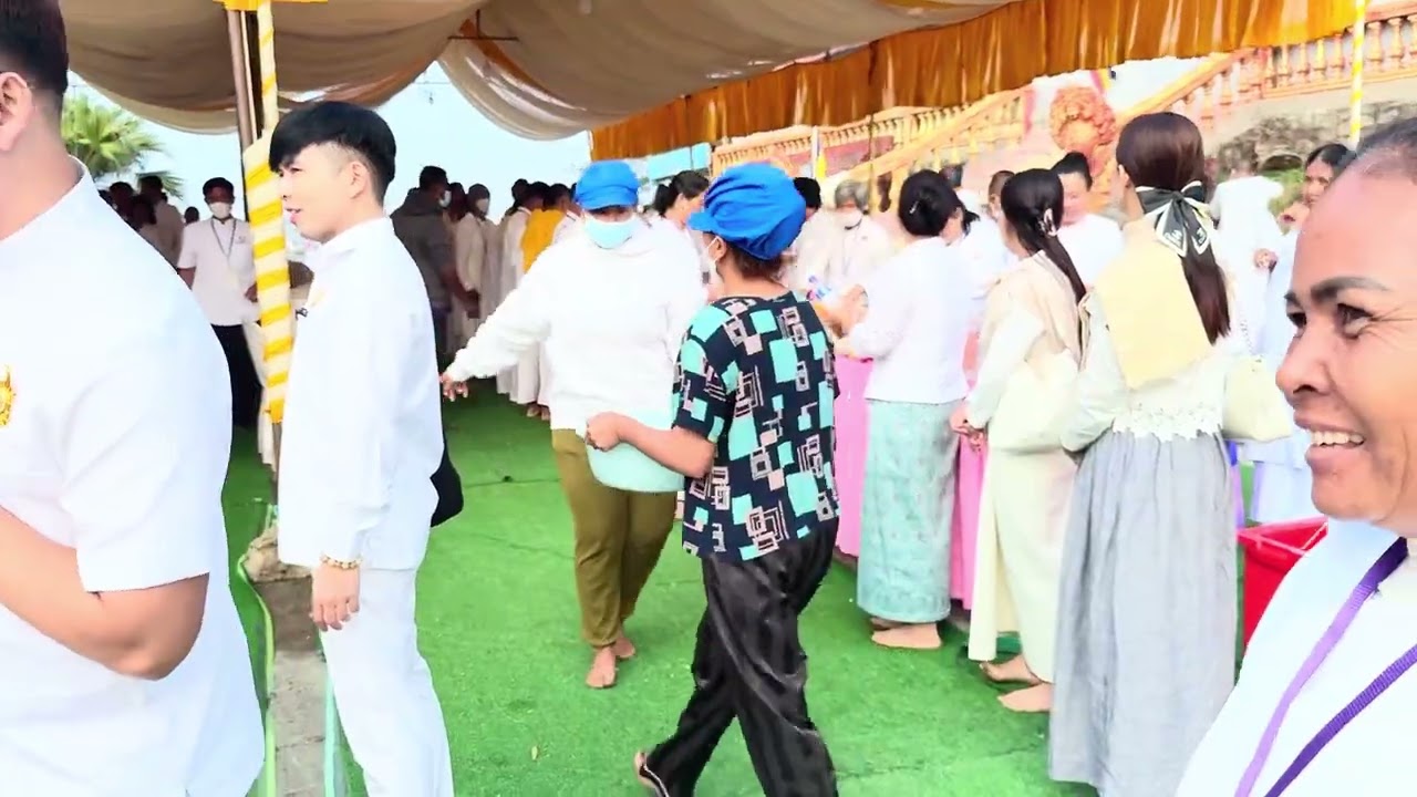 នេះជាមហាកុសល​ ប្រគេងចំពោះសង្ឃសមាធិ​ វិប្បស្សនា​ នៅកំពូលភ្នុំសូមអនុមោទនាបុណ្យ🙏🙏🙏