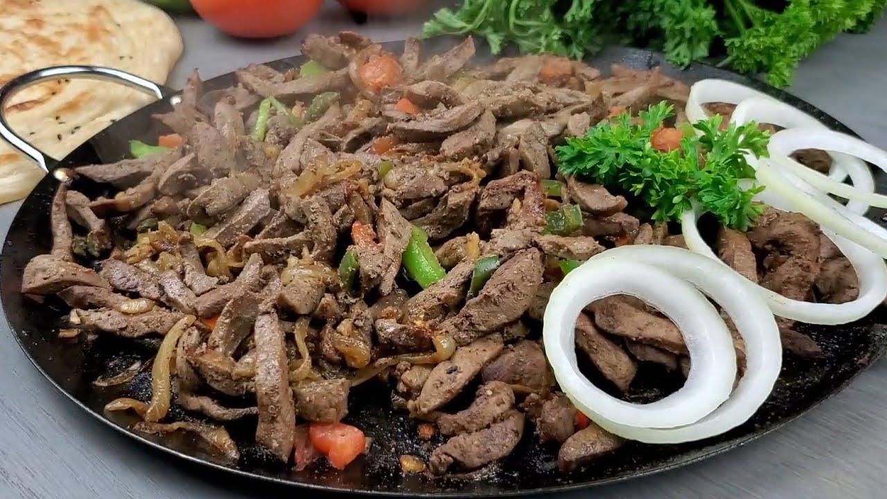 طريقه تحضير الكبده اليمنيه مع طريقة التقطيع
how to make Yemeni lamb liver and how to cut it