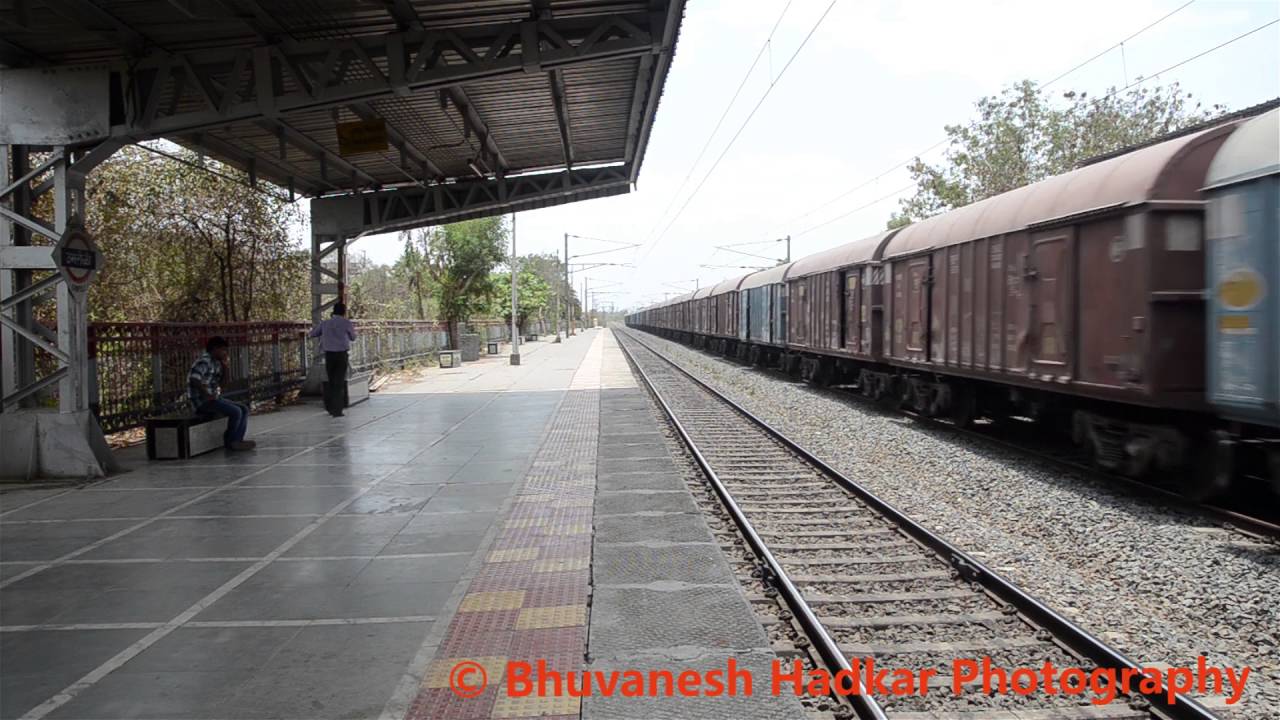 WAG-9 from different sheds hauling goods on WR!