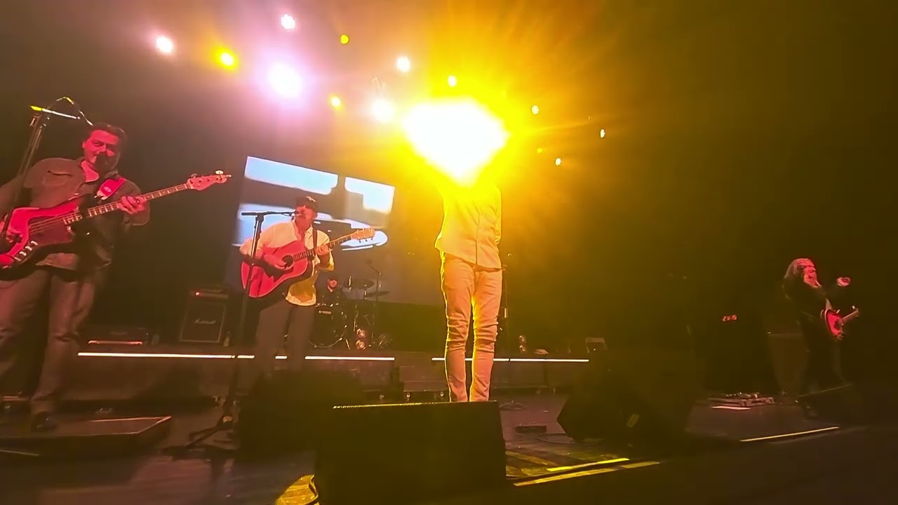 shubidua  2.0 Herning kongrescentret 12 april 2024 kedelig mand og minus til plus
