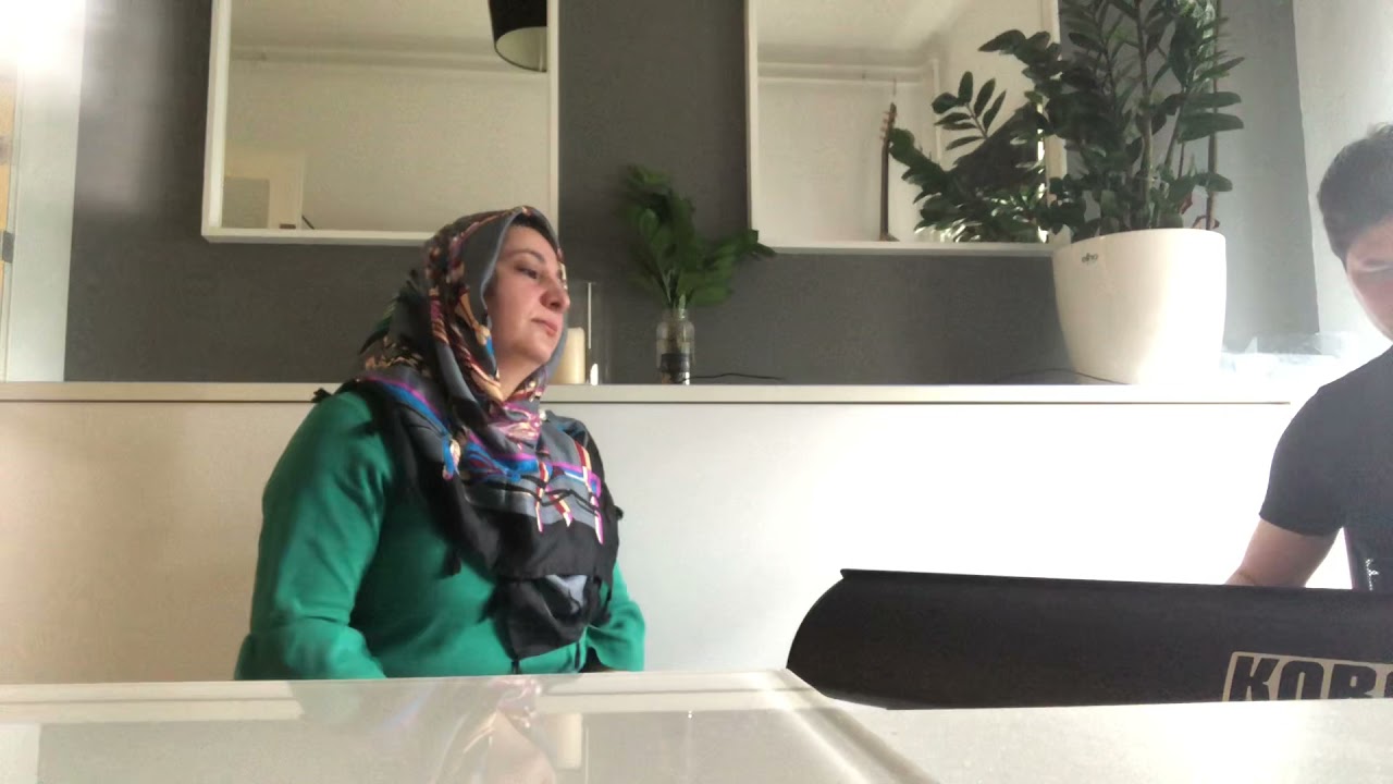 Zeyneba Merdine - strana bavo