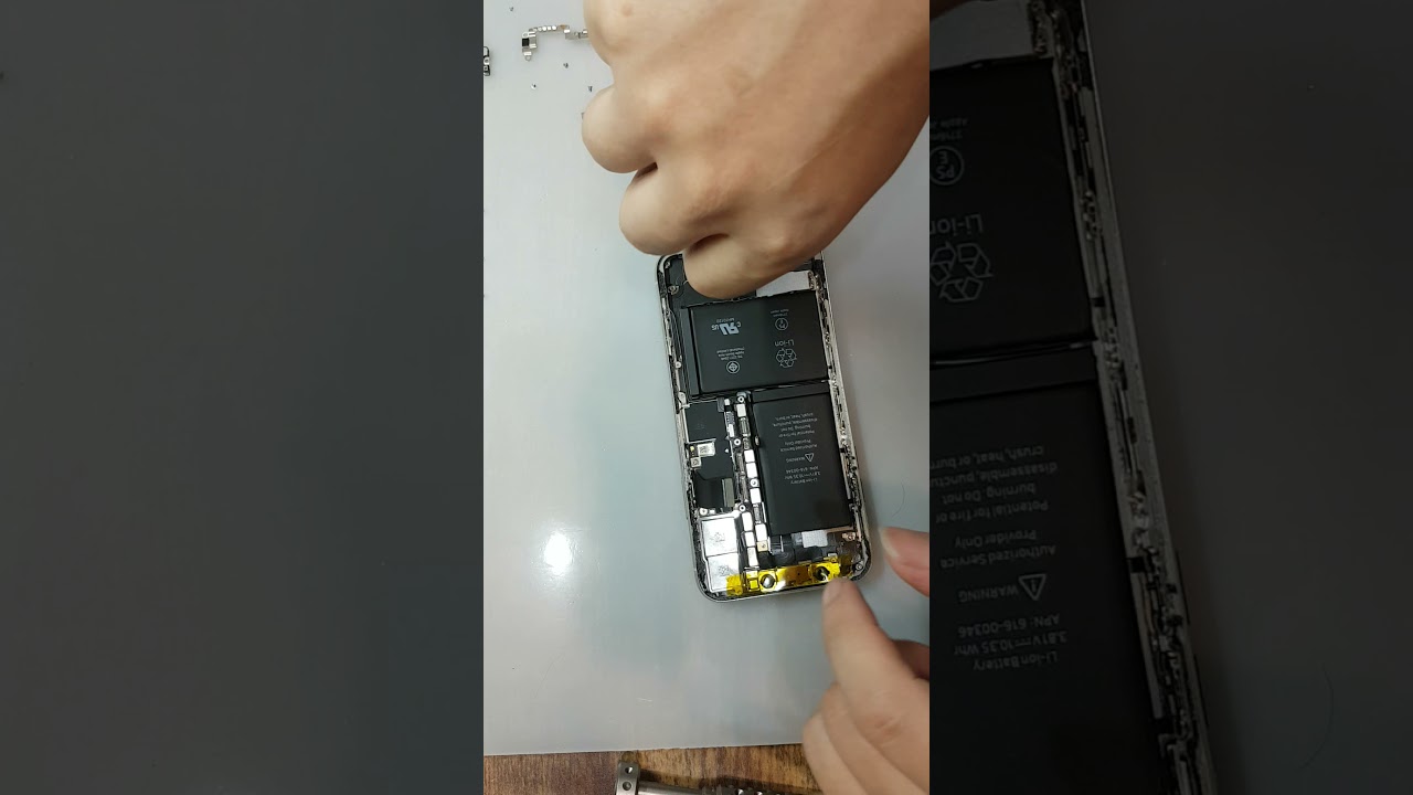 iPhoneX螢幕更換，電池更換，尾插更換（中）