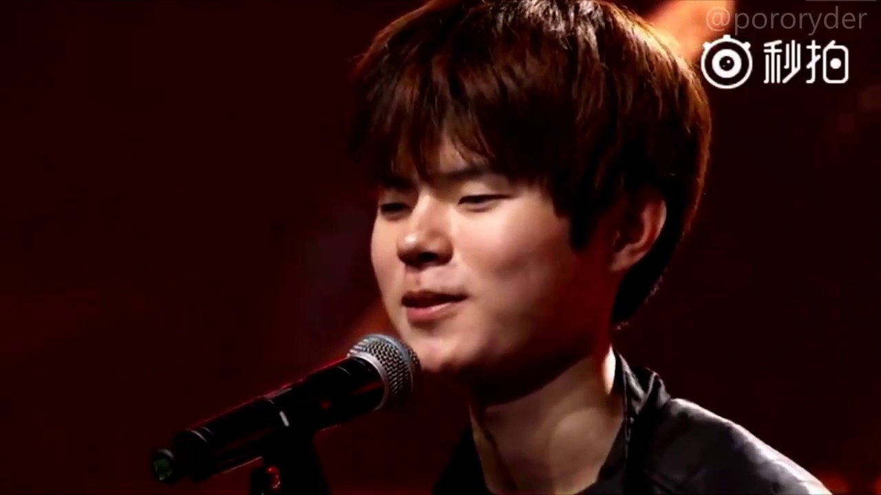 [ENG SUB] 2016 LPL Awards Ceremony MVP of the Year (Deft)