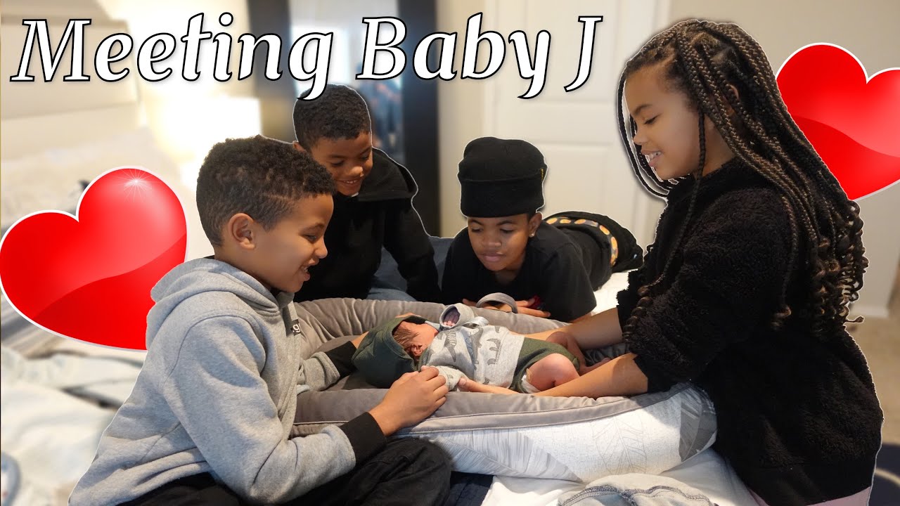 BRINGING NEW BABY HOME FROM THE HOSPITAL | MEETING HIS SIBLINGS ❤️