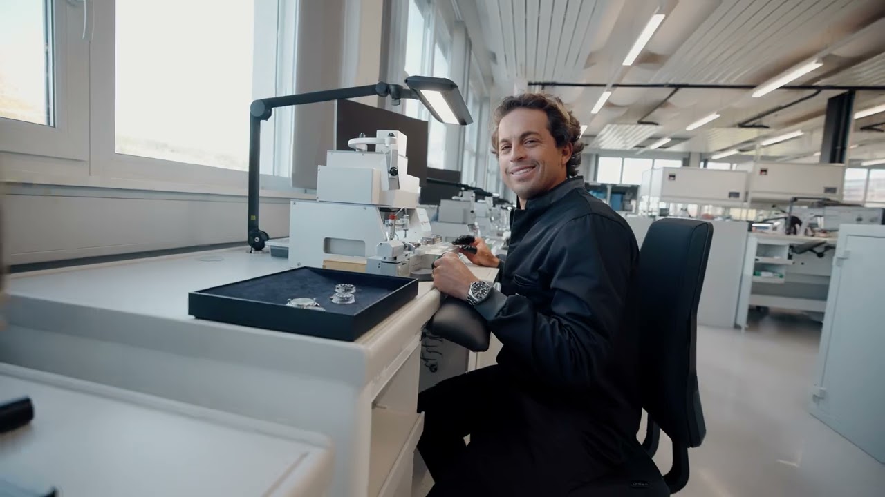 TAG Heuer | Kai Lenny celebrates 10 years of partnership at our manufacture