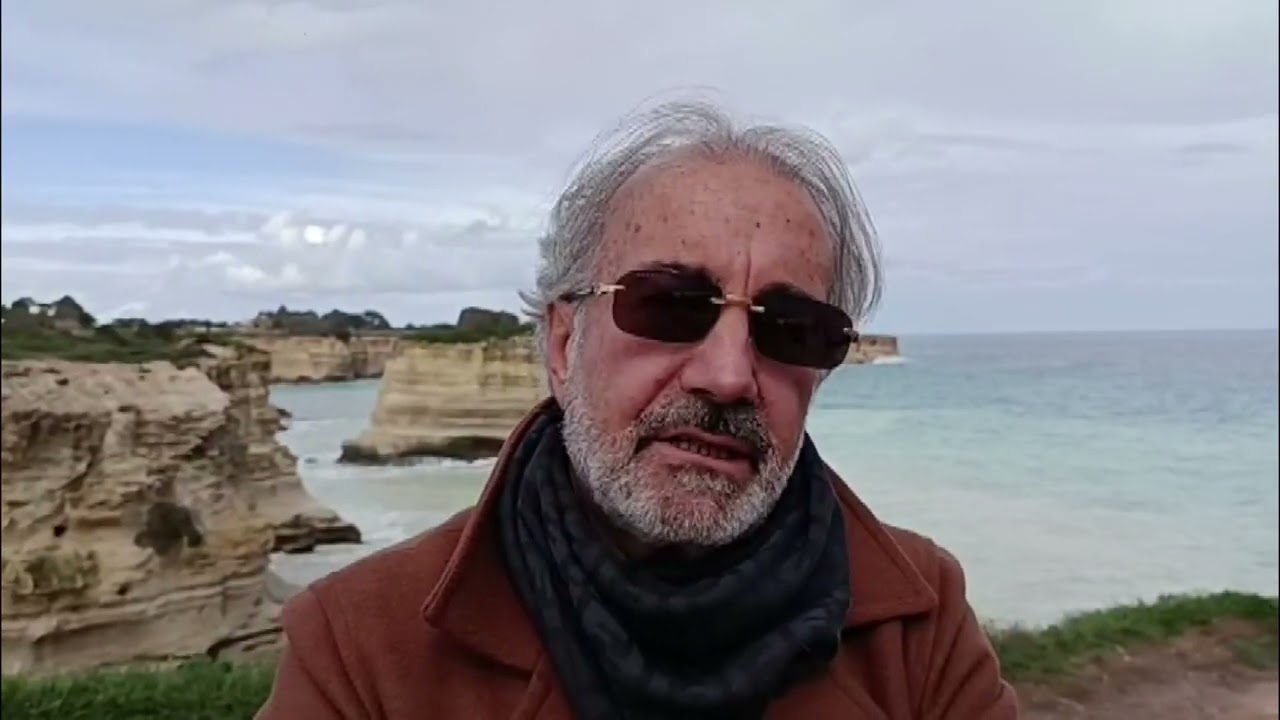 Si sbriciola in mare l'arco dell'amore di Melendugno, il sindaco: “Un colpo al cuore