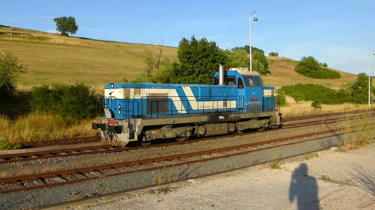 736 019-1 Banská Belá - huta, Banská Štiavnica žst. - Retro expres