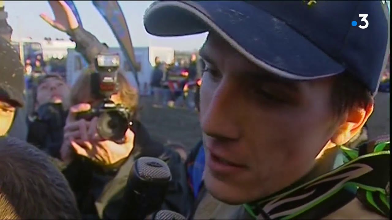 Dunkerque : l'hommage au pilote moto Timote&iuml; Potisek, d&eacute;c&eacute;d&eacute; le 10 novembre 2009