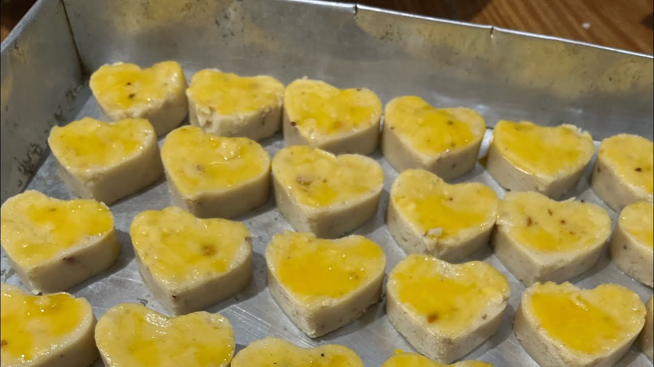 Bikin Kue kacang buat Lebaran 