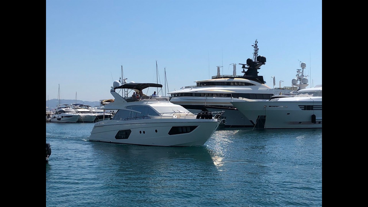 MODERN BOAT - Absolute 60 FLY d'occasion de 2017
