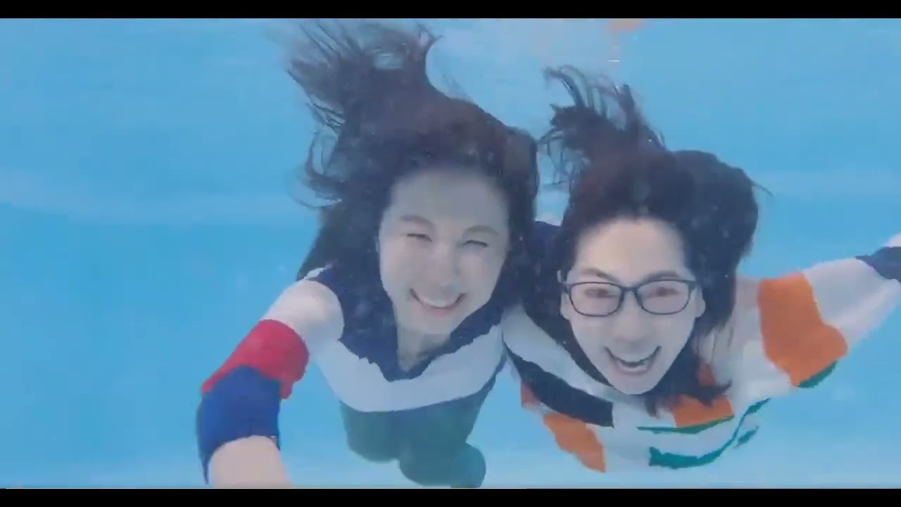 underwater hair