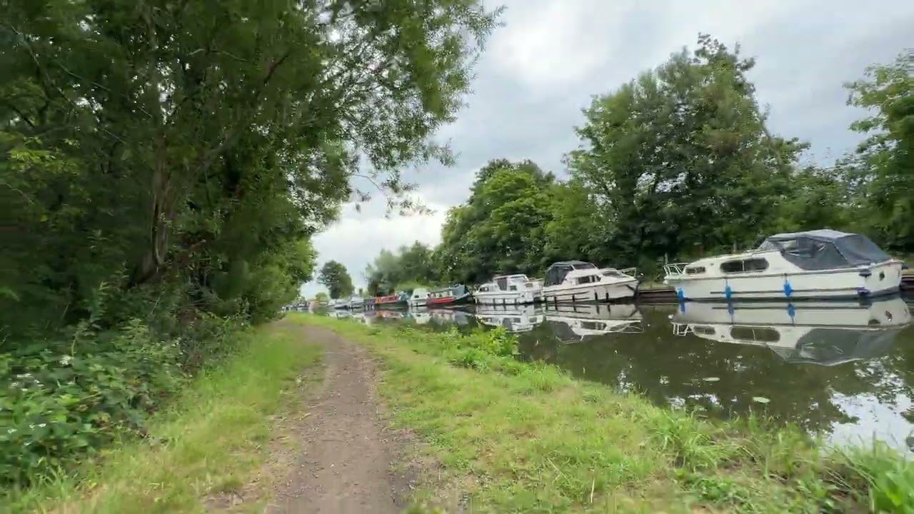 3D binaural bicycle ride on the Leeds & Liverpool Canal