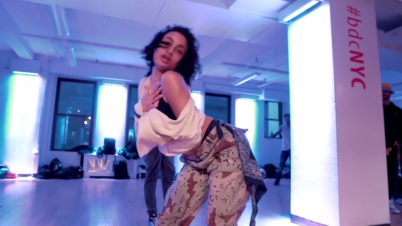Rihanna “Skin” choreography