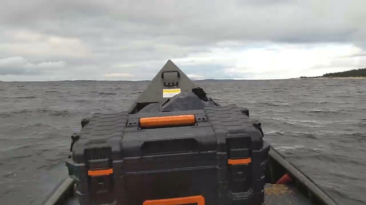 Choppy waters in a 13ft canoe at 6 knots