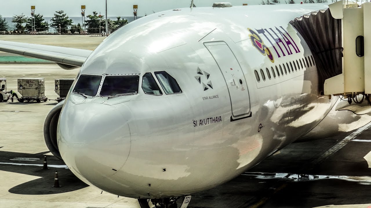 THAI AIRWAYS FLIGHT REVIEW | Airbus A330-300 | Bangkok (BKK) - Phuket (HKT)