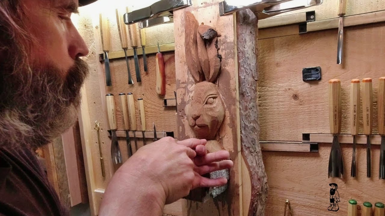 Carving a Rabbit out of Cottonwood Bark -Silent Woodcarving with Hand Tools Only
