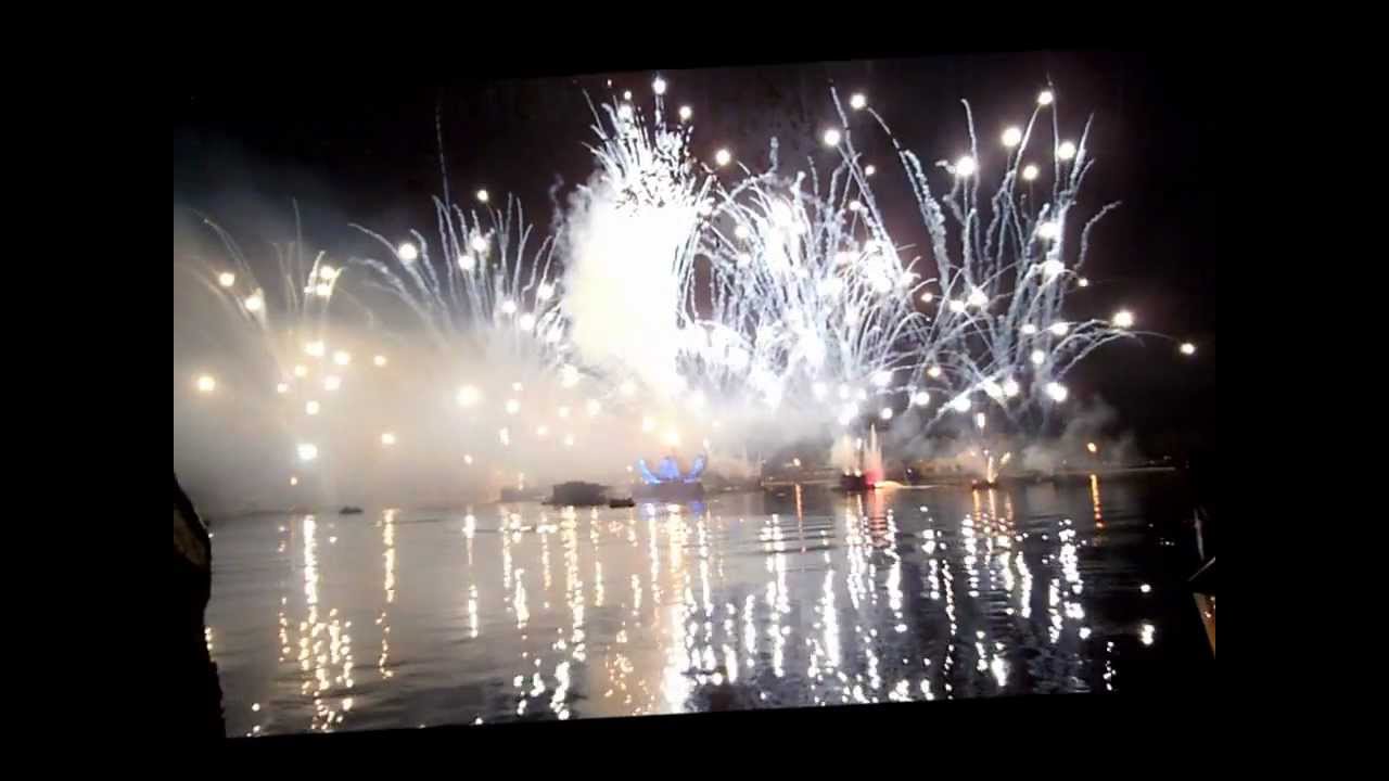 EPCOT'S NEW YEAR'S EVE SPECTACULAR - 12/31/2011