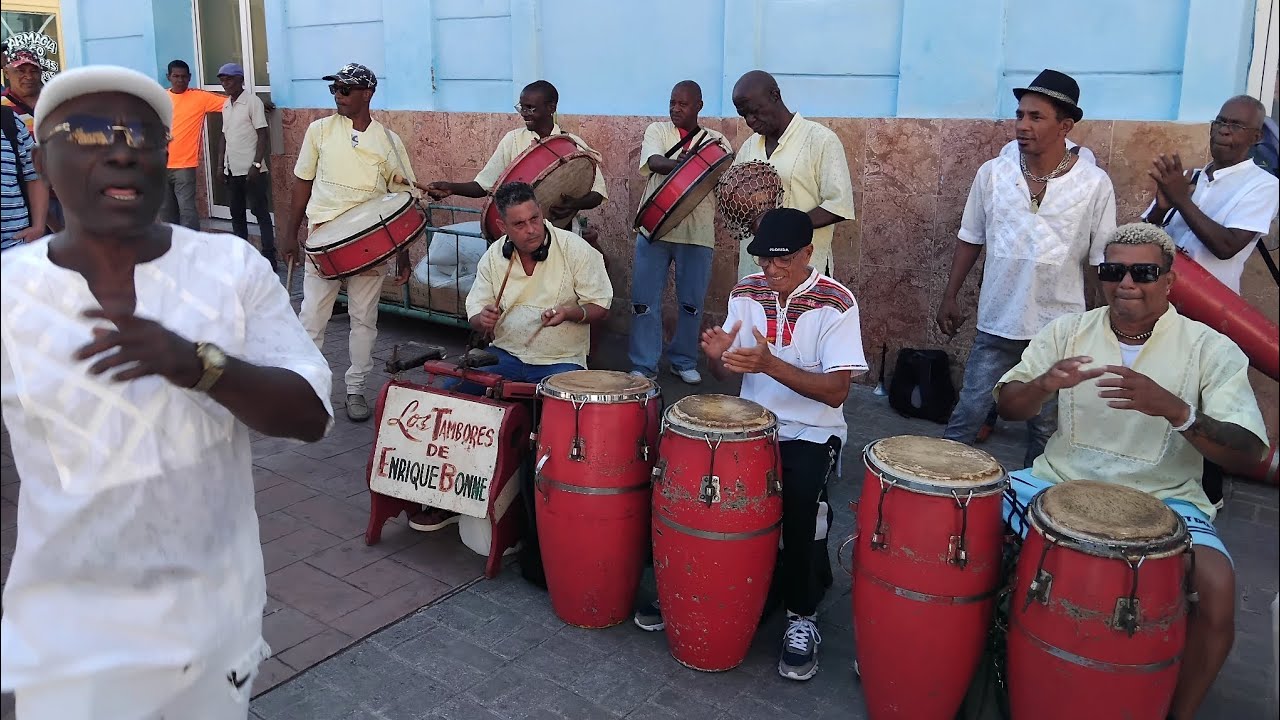 Música 🎶 CUBANA:Tambores de ENRIQUE BONNE un grupo musical 🎶 de prestigio y tradición en Cuba. 
