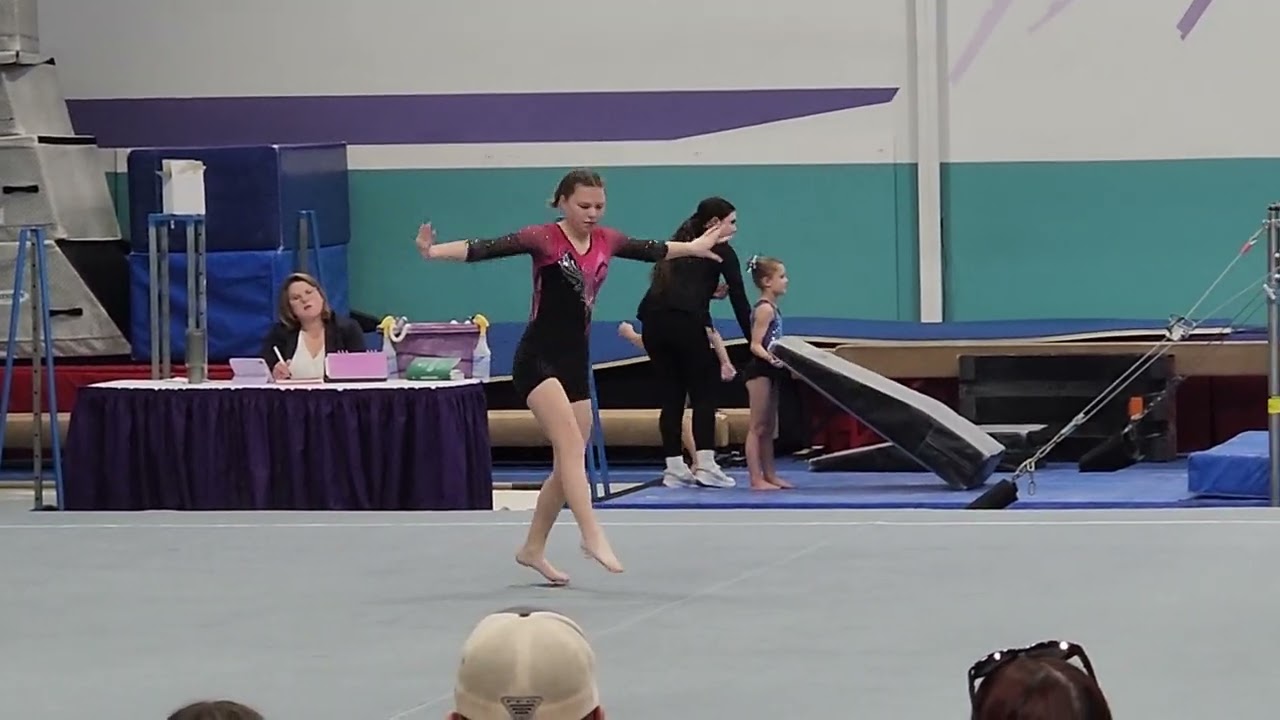 Eva Gold meet Floor