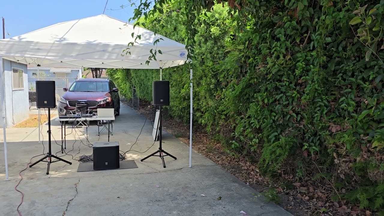 EV Zlx G2 8 Paired with Elx 200 12 SP at 25 Percent volume.  Sound Test