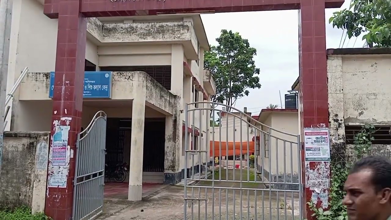 যশোরের শার্শার নিজামপুরবাসীর একটাই দাবি—হাসপাতালটি দ্রুত চালু করা হোকযশোর জেলার শার্শা উপজেলার