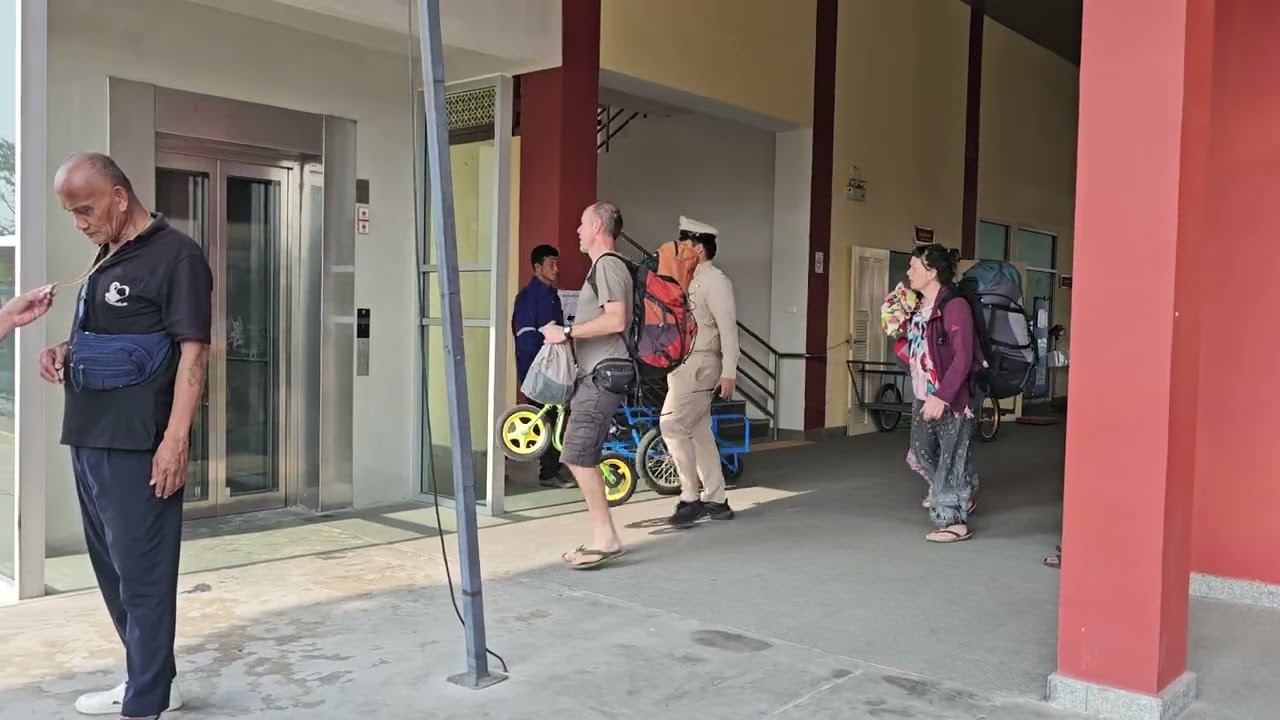 รถธรรมดา 255 จอดบ้านโป่ง