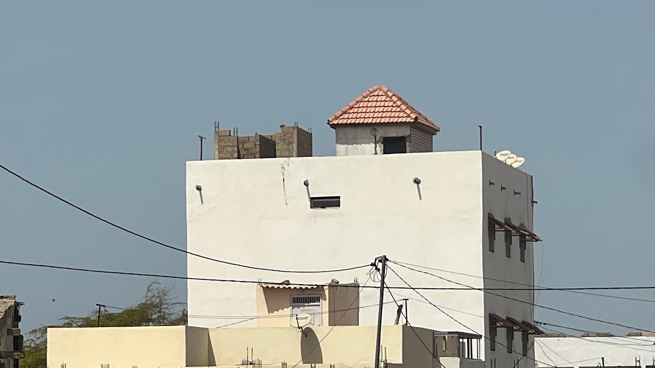 Bon investissement d’ici et de la diaspora 150m2 5million à lac rose ☎️77 887 25 13