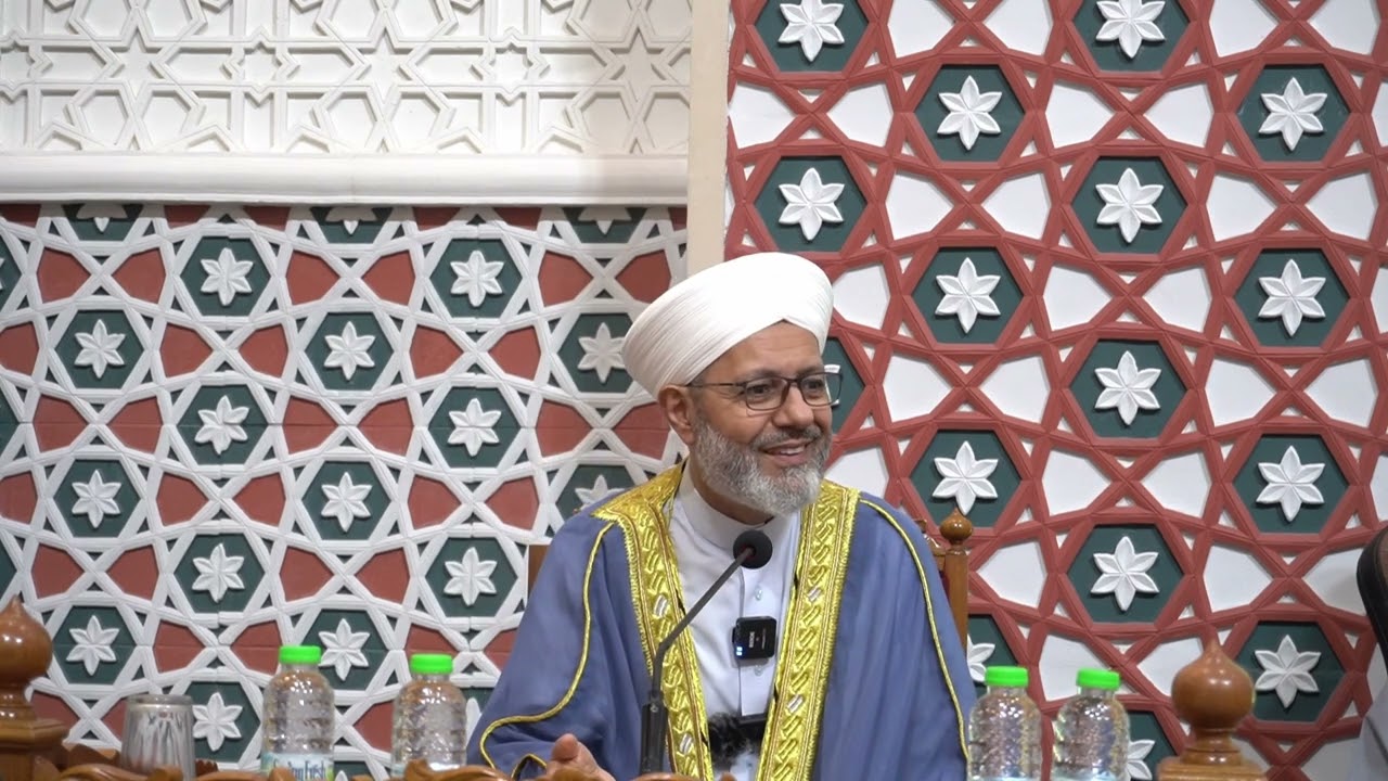 قيادة النبي صلى الله عليه وسلم من خلال آيات القران الكريم ﴿ وَلَا تَطْرُدِ الَّذِينَ ...﴾