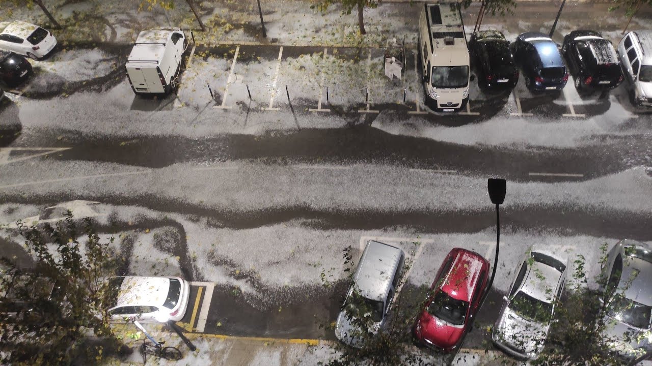 ❄⛈ Ice storm hits Benidorm & Alicante, Spain 🇪🇸 November 23 2021 granizo granizada Espa&ntilde;a