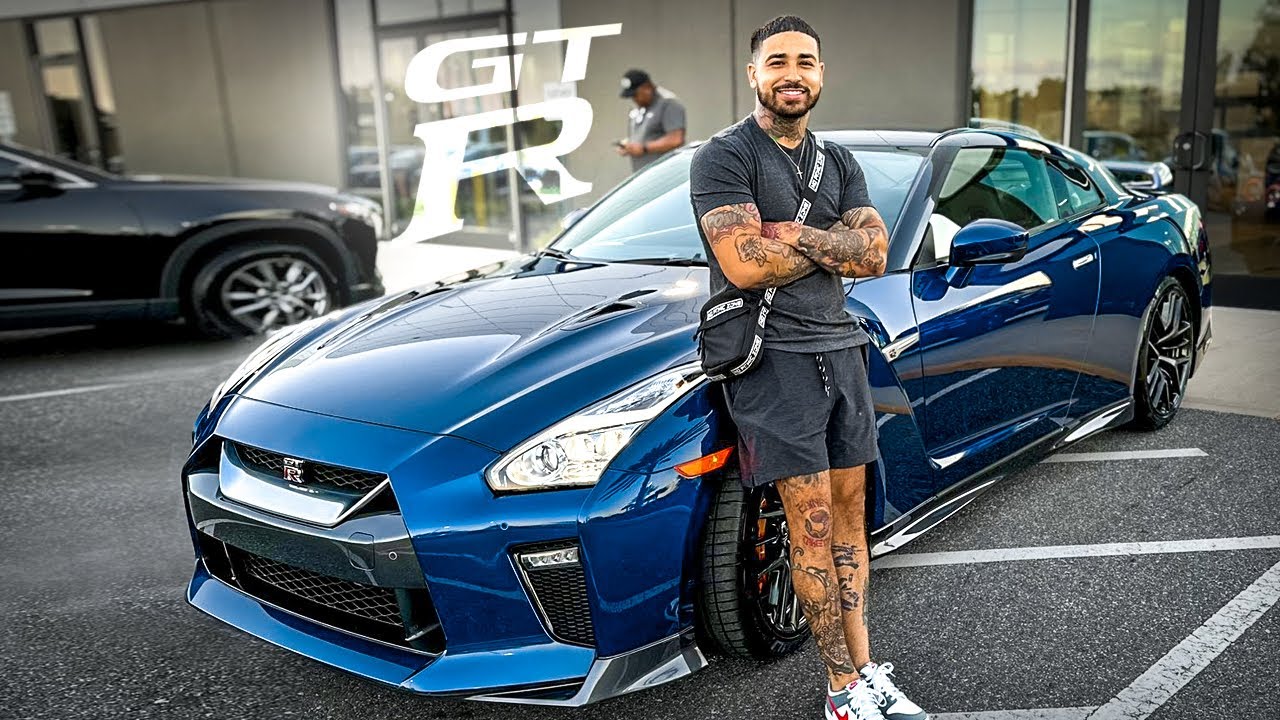 BUYING MY DREAM CAR AT 23 YEARS OLD ! ( NISSAN GTR ) | Braap Vlogs